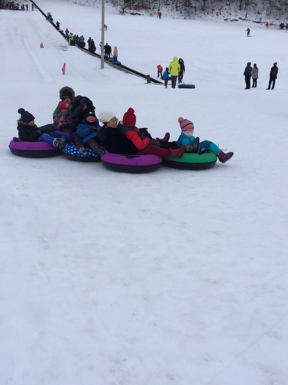 黑龍江大灣滑雪場冰雪樂園成功開幕，河北迪特加油助威